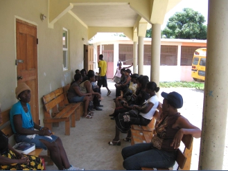 Haiti free eye clinic patients